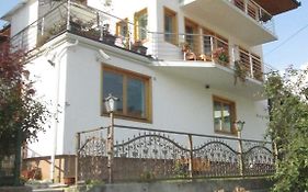 Villa Una